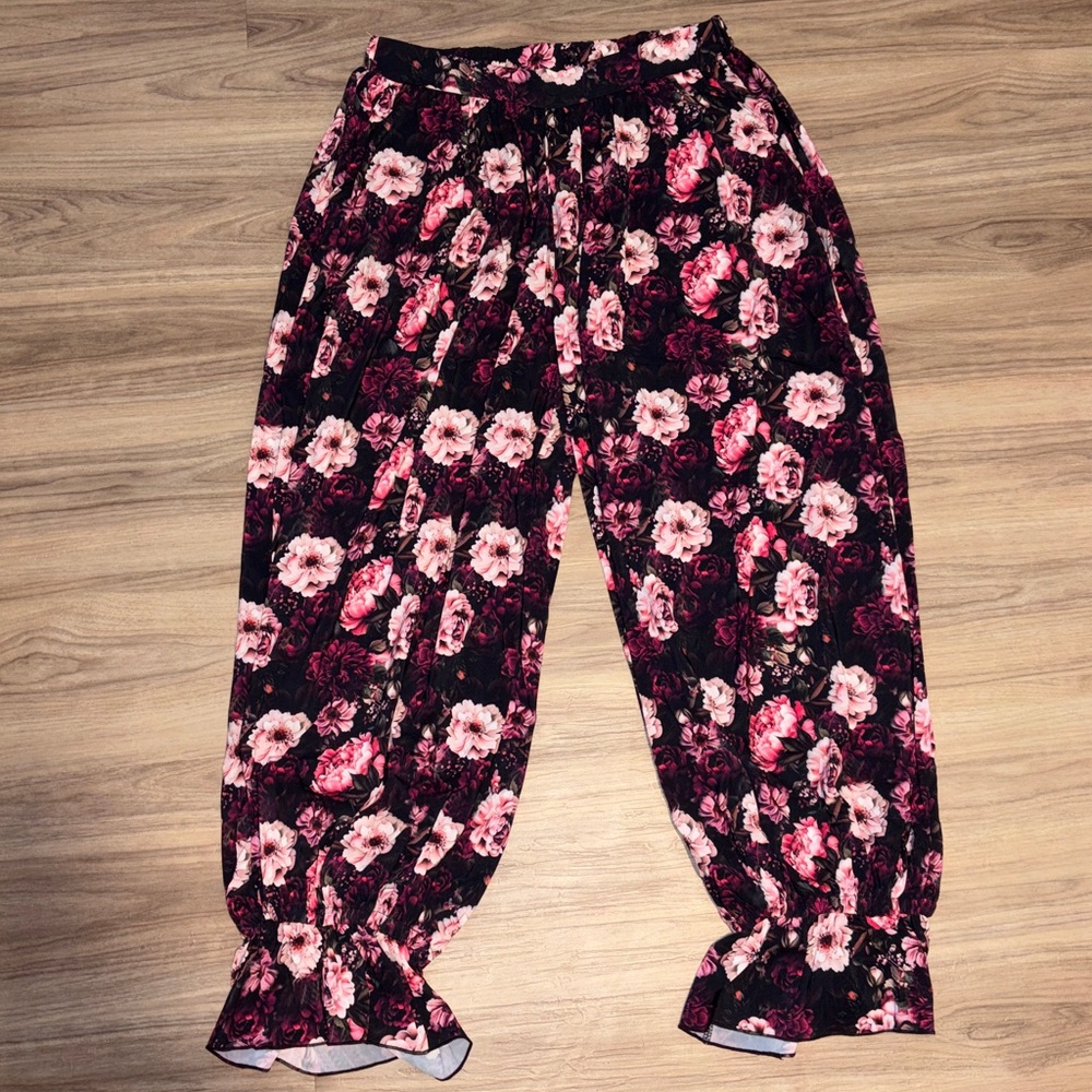 Floral Print Crepe Pants - Picture 3 of 6